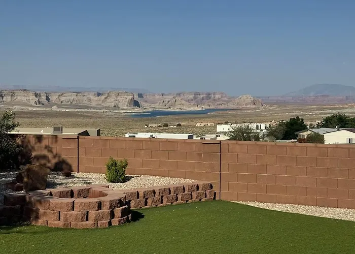 The Hideaway - 50 Mile Views Sleeps 8 Big Garage Holiday home *