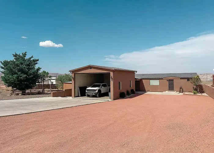 The Hideaway - 50 Mile Views Sleeps 8 Big Garage