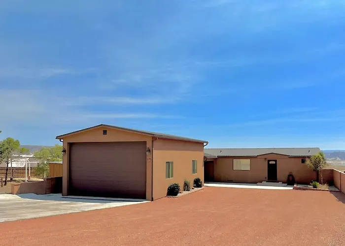 Holiday home The Hideaway - 50 Mile Views Sleeps 8 Big Garage *